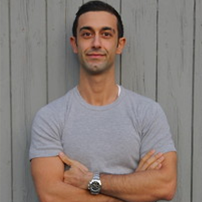 professeur de yoga sport au travail